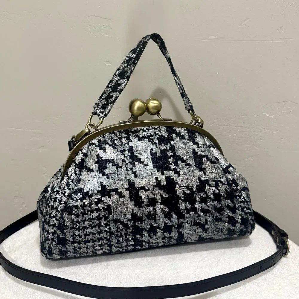 Iridescent Cowhide Leather Handmade Retro Style Kisslock Bag, Multi Use Style